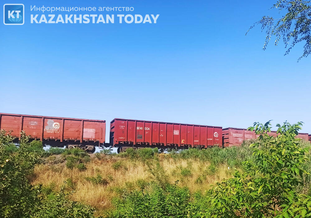 Kazakhstan, China to increase railroad freight volume