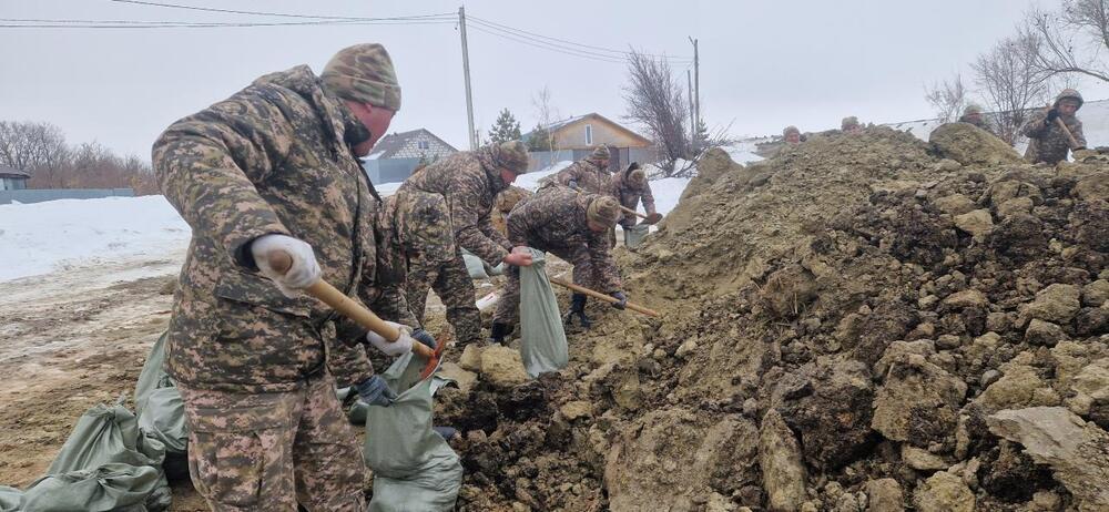 Минобороны готово направить более 7 тысяч военнослужащих на борьбу с паводками