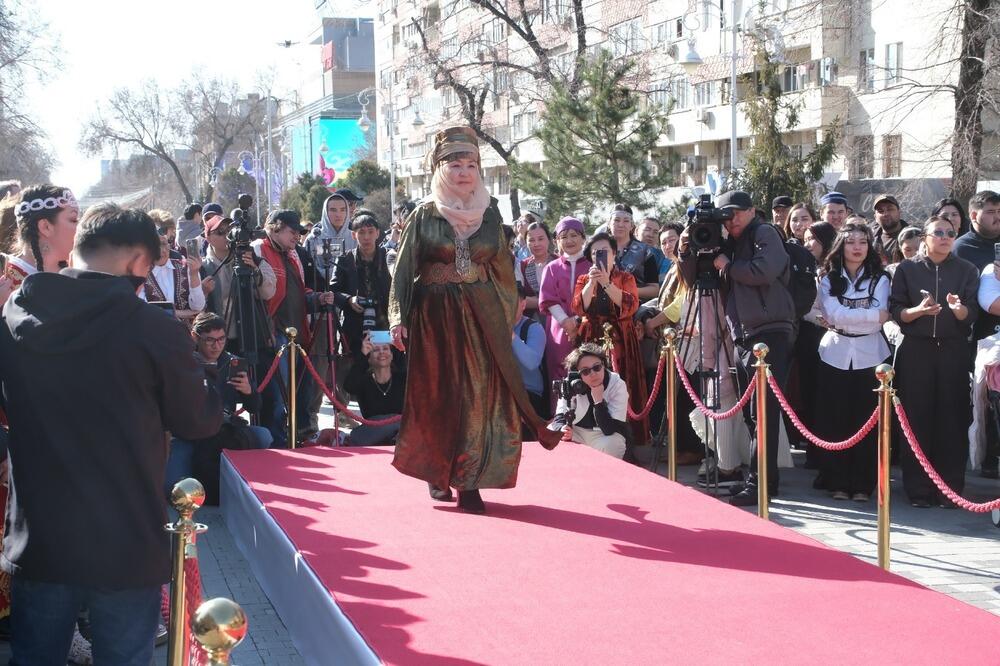 Kazakhstan Hosts Fashion Shows of National Clothes. Images | gov.kz